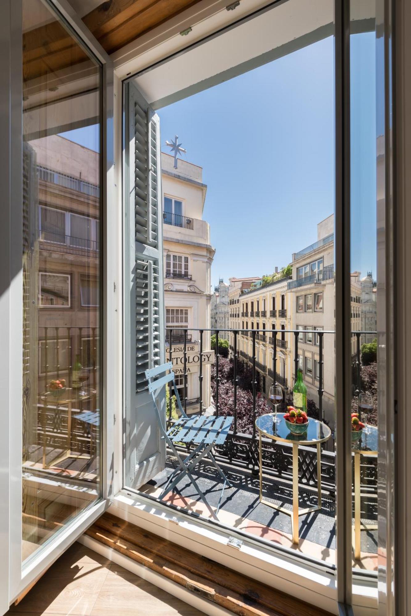 Prado Santa Ana 2bd/2ba Madrid