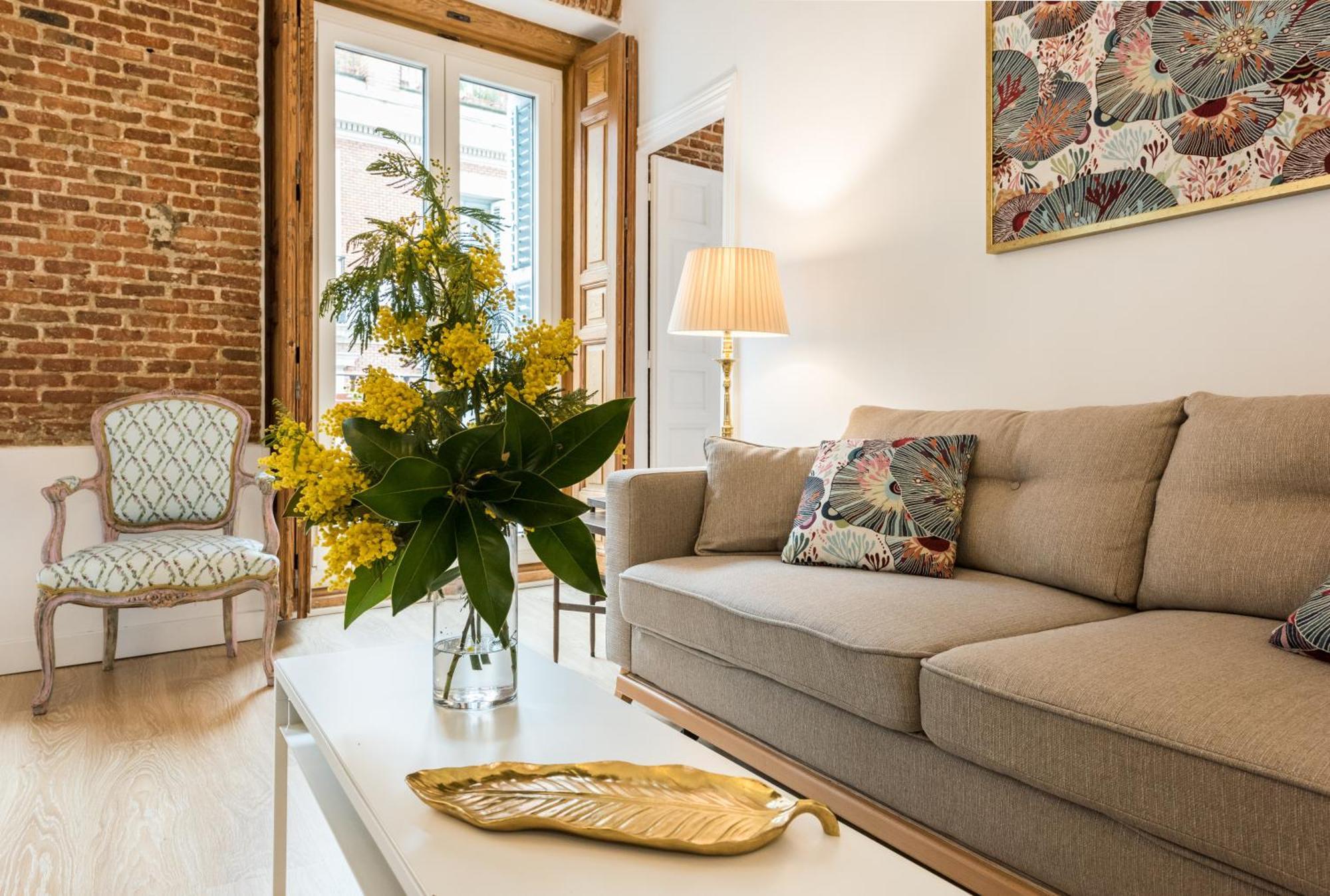 Prado Santa Ana 2bd/2ba *