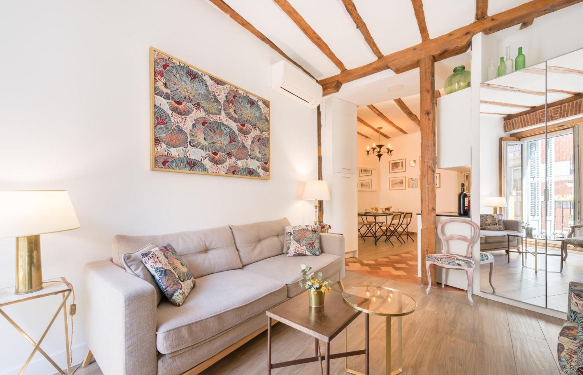 Prado Santa Ana 2bd/2ba Apartamento *